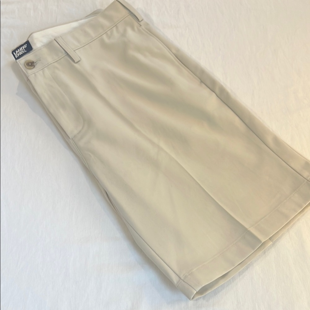 NWOT- Lands' End Tan Flat Front  9 inch Shorts Size 35